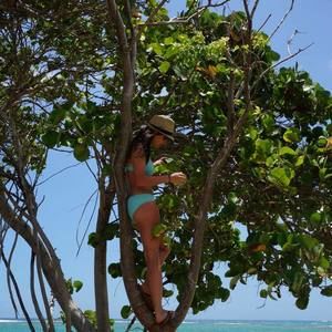 Meet your Posher, Dimitra